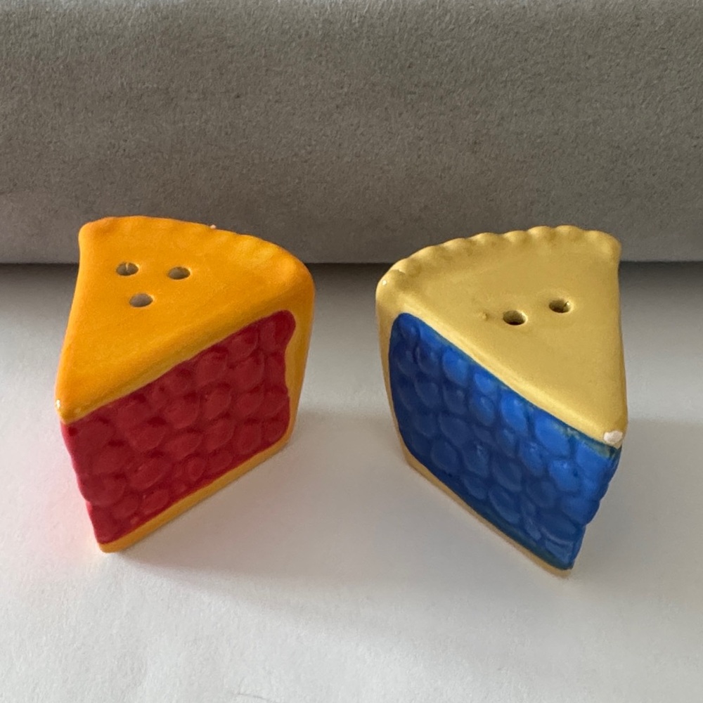 Supernatural Culturefly Set Of 2 Ceramic Pie Salt and Pepper Shakers OOB